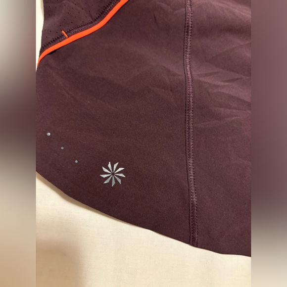 Athleta, Run with it Shorts, burgundy, XL - Picture 4 of 10